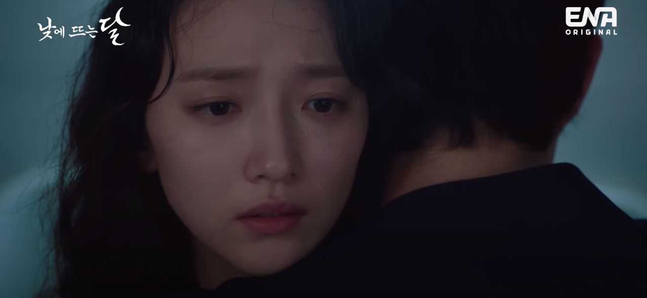 낮에뜨는달_1회