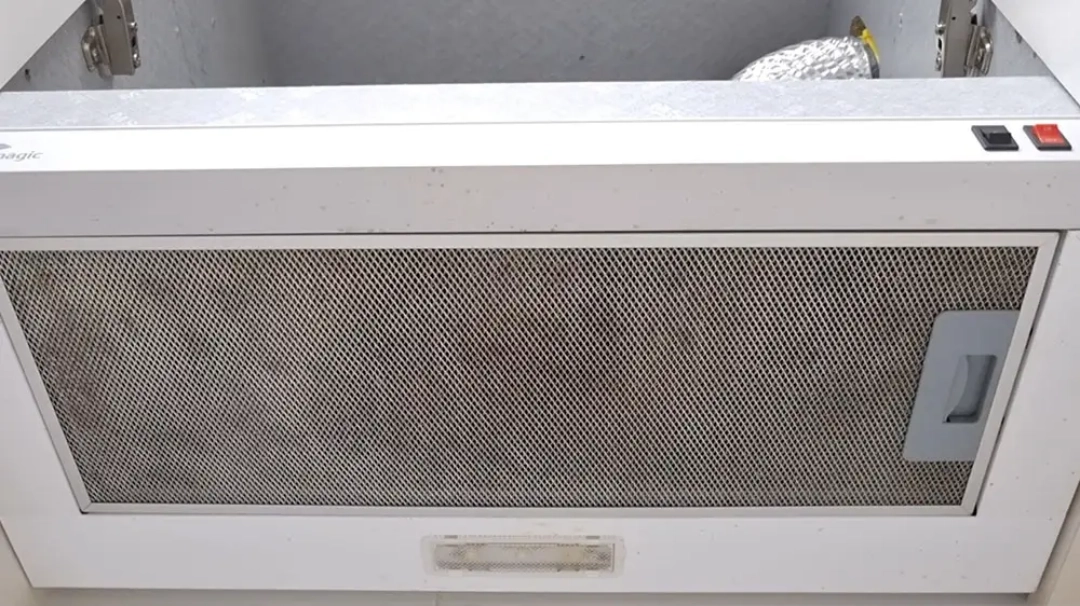 가스레인지 후드 날개 청소 완료 모습