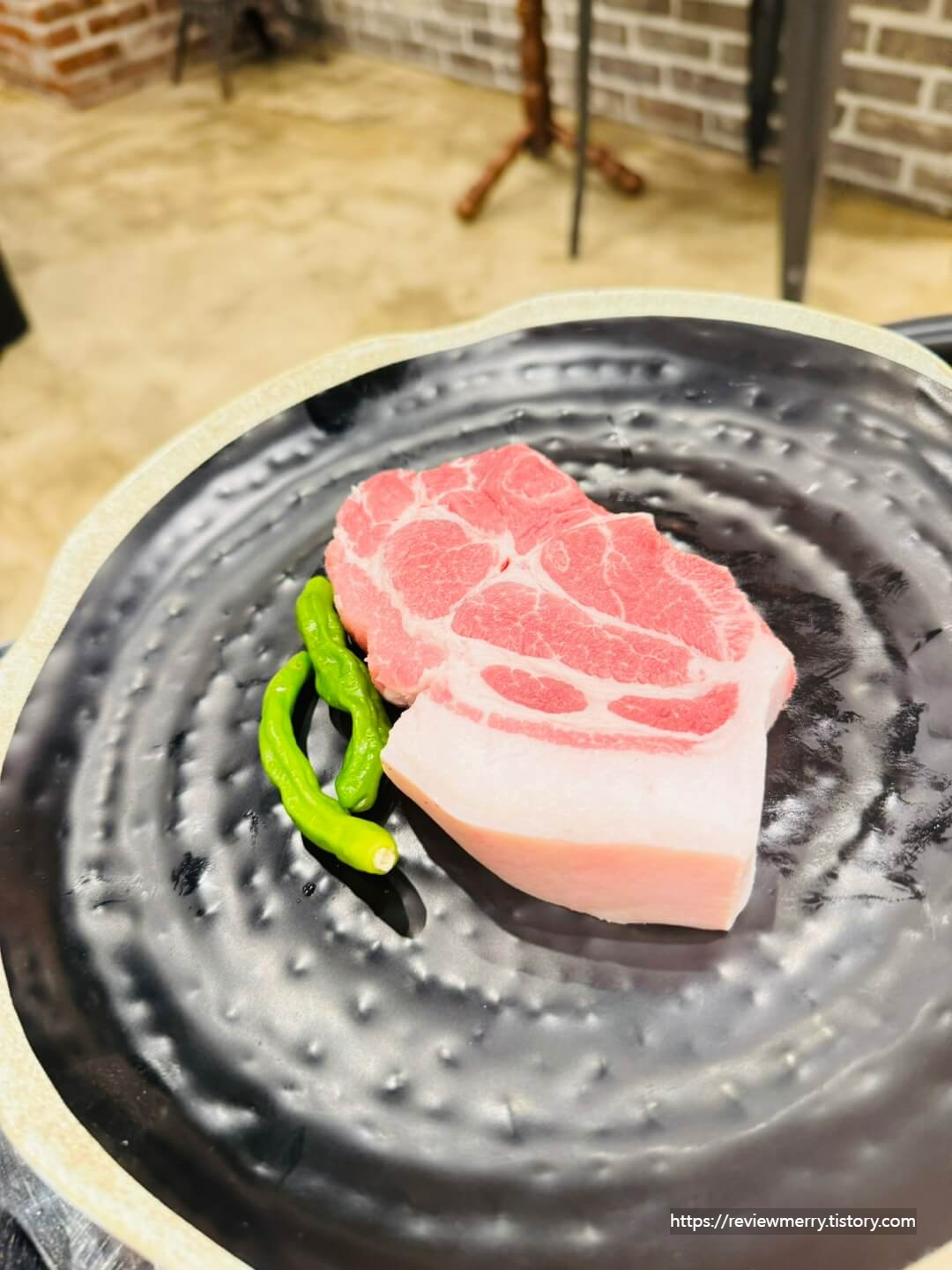 목살 생고기