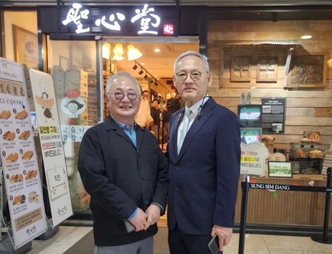 대전 성심당의 위기와 유인촌 장관의 깜짝 방문: 지역 문화 명소를 지키기 위한 노력