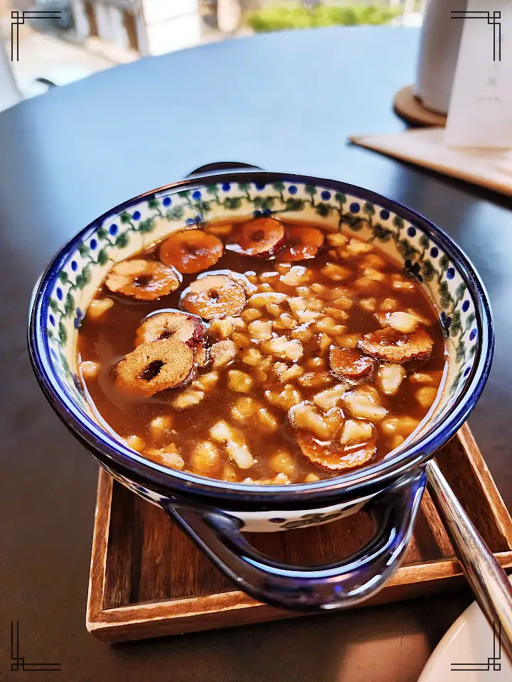 생방송오늘저녁 공주 계룡산 겨울 절경 사찰 개조 절 브런치 카페 대추차 & 자연 송이 버섯 떡국 맛집 추천