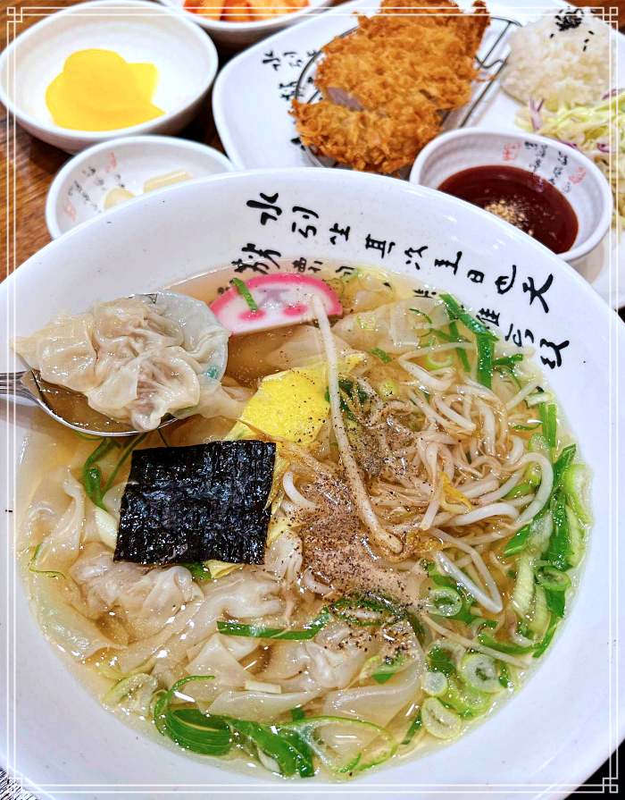 부산 수영 맛집 0.3 mm 완당, 완당면