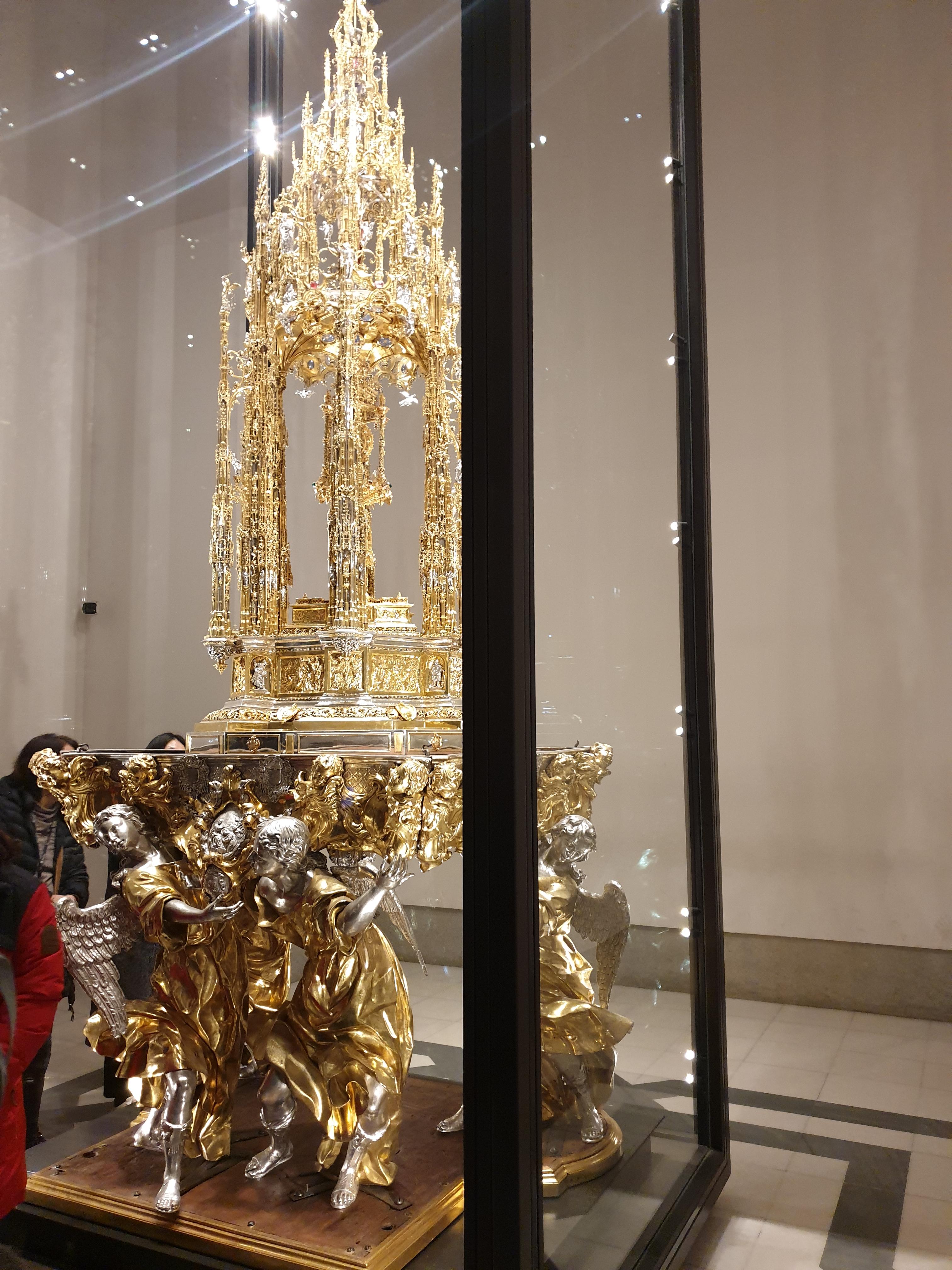 이미지-alt-태그-톨레도 대성당 성체현시대