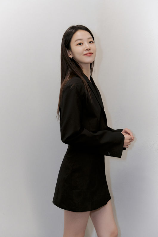 모래에도 꽃이 핀다. 오유경&#44; 배우 이주명 프로필 모든 정보