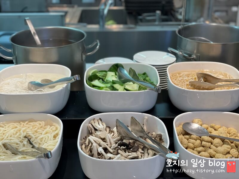 코트야드 메리어트 수원 조식_라이브누들바