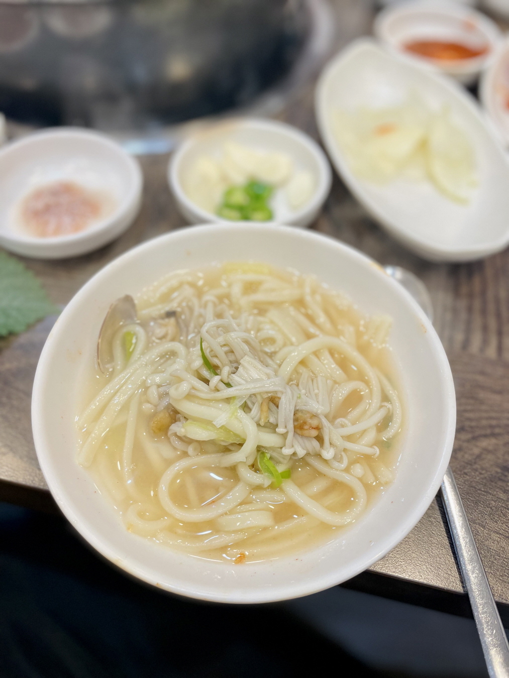 유가네해물칼국수-퍼지지 않은 쫄깃한 면발