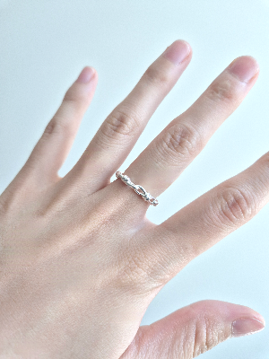 골드일까 실버일까? 퍼스널 컬러로 찾는 인생 주얼리 선택법