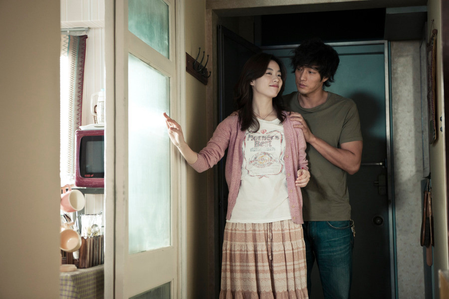 행복한 나날을 보내는 철민과 정화