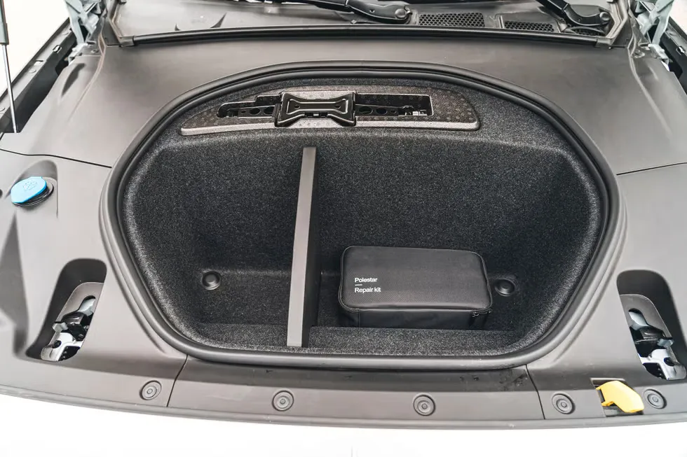 폴스타2 스탠다드 이미지