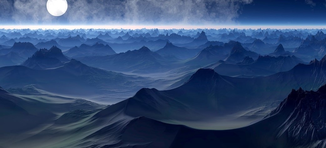 하늘에는 보름달이 떠 있고, 첩첩산중 산맥들인지 거친 파도가 일렁이는 성난 바다인지 모를 환상적인 모습이 보이는 그림