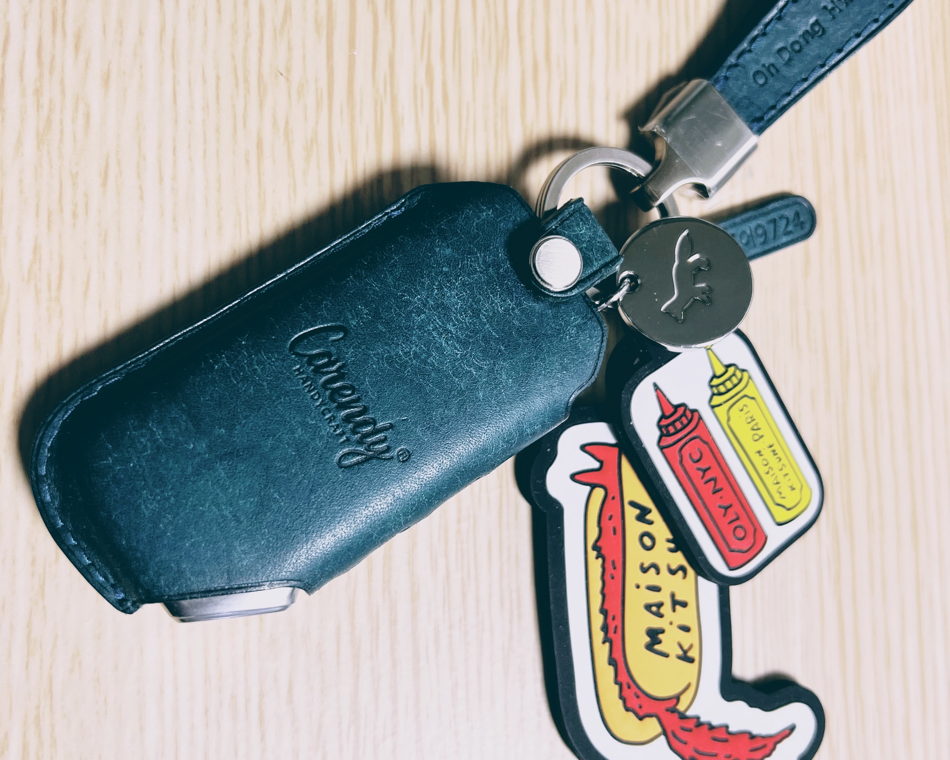 비싸지만 멋진 카렌디 가죽 키케이스