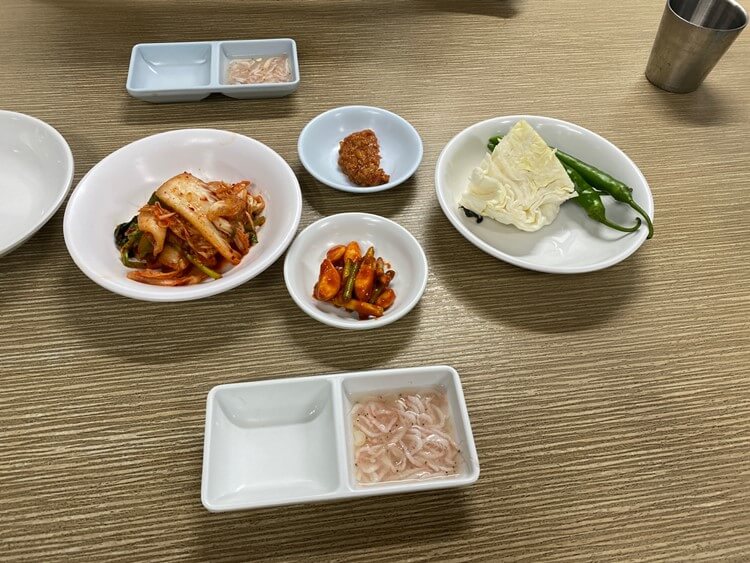 산수갑산-기본반찬