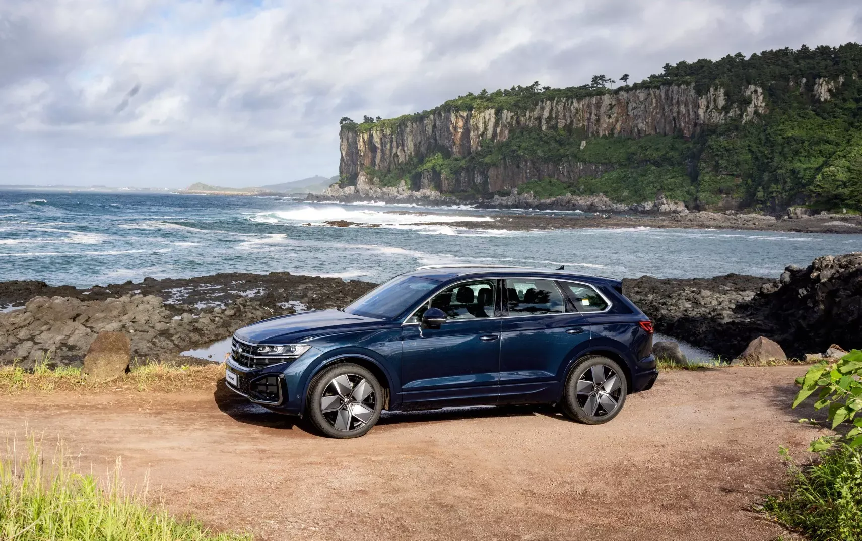 폭스바겐 투아렉 이미지