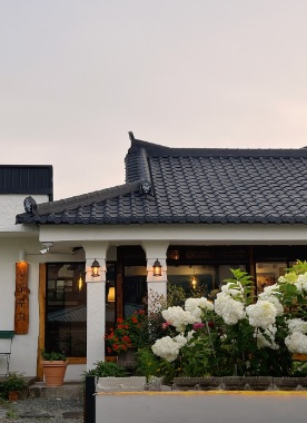 생생정보 믿고 떠나는 스타의 고장 가수 박남정 경남 함안 여행 코스 함안낙화놀이 무진정 식당 탐밀 카페두루고 함주공원