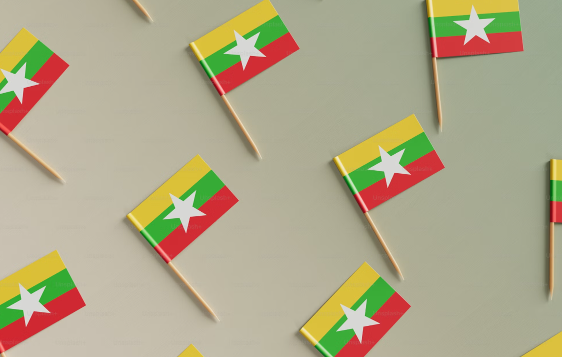 미얀마 국기 모양