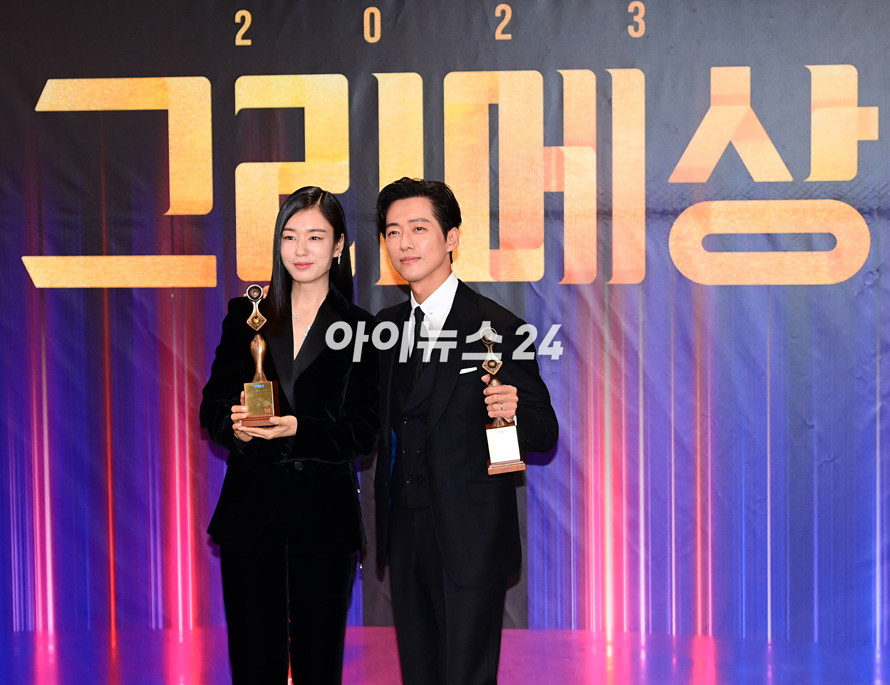배우 남궁민이 22일 오후 서울 마포구 MBC 사옥에서 열린 '2023 그리메상' 시상식에서 남자 최우수 연기자상 수상자로 참석하고 있다. [사진=정소희 기자]