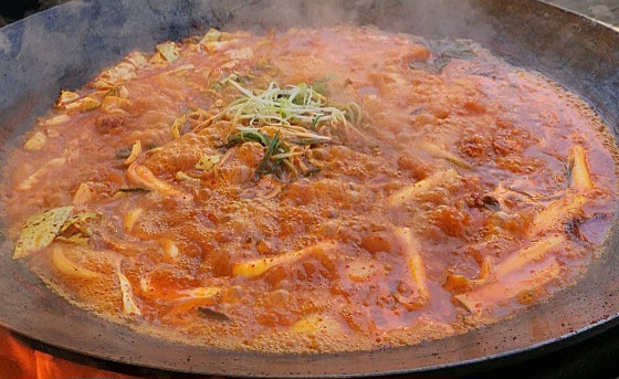 생생정보 양평 솥뚜껑닭볶음탕