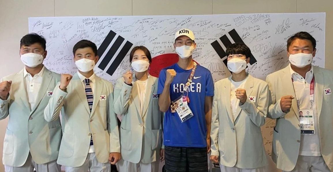 우상혁선수 양궁선수들과