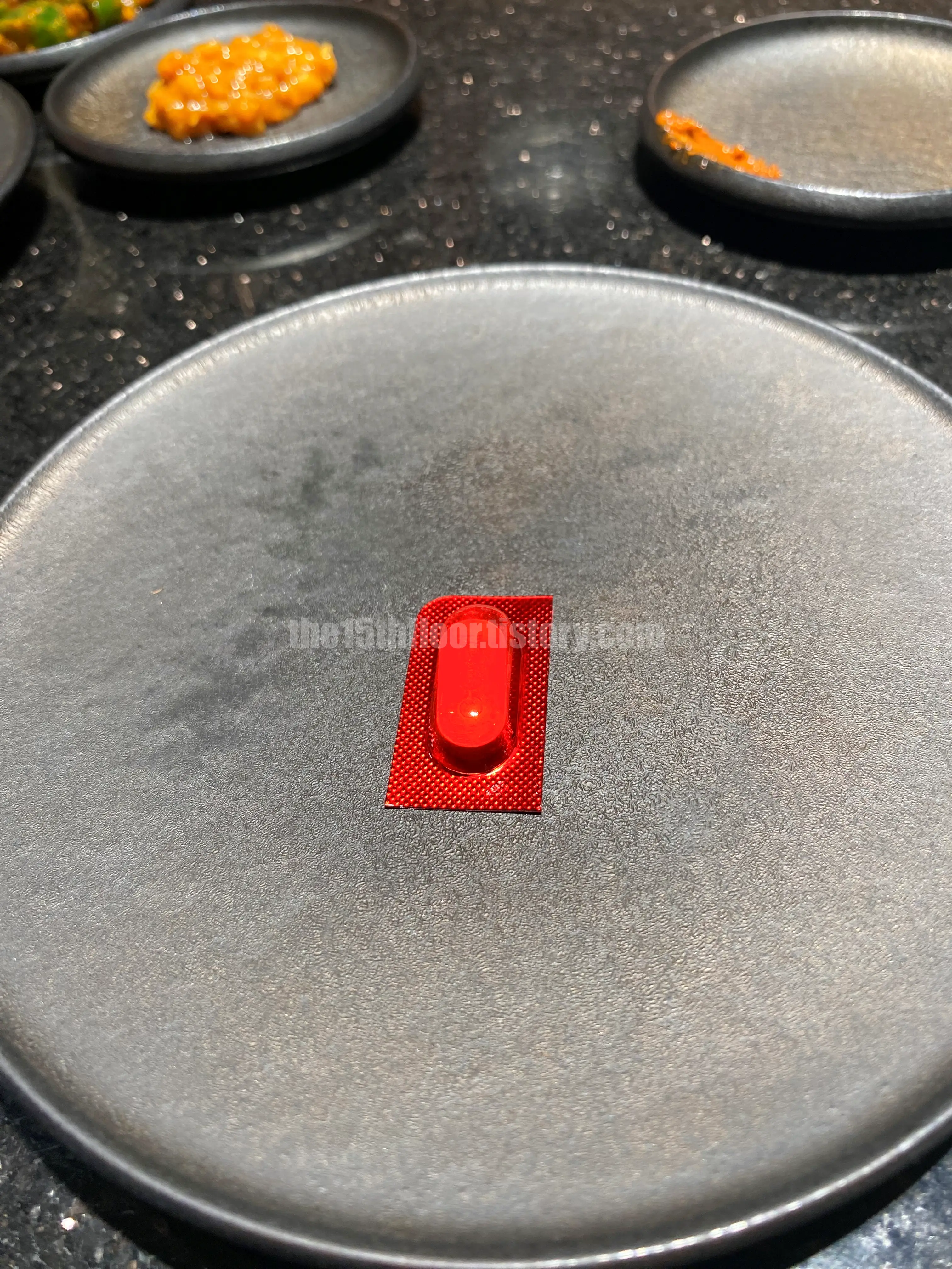 광안리에서 만난 색다른 돼지곰탕 분위기