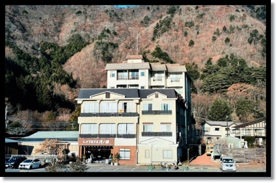 넷플릭스 힐링 일본드라마: '핫스팟(The Hot Spot): 우주인 출몰 주의!' – 후지산 배경의 아름다운 마을의 평범한 사람들이 주는 비범한 감동과 위로