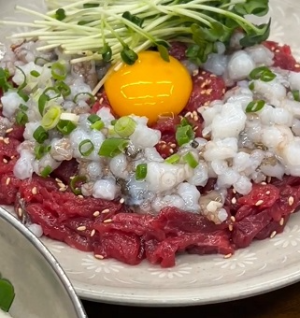 무순-노른자-육회-낙지