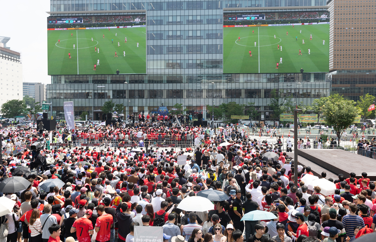 치지직 월드컵 중계로 화제가 된 2026 북중미 월드컵 축구 경기 장면