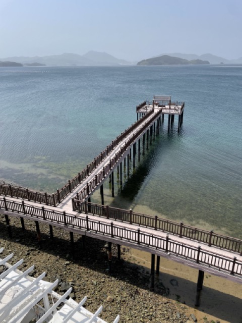 커피를-다마시면-나가서-잠시-걷기-좋았던-해변산책로