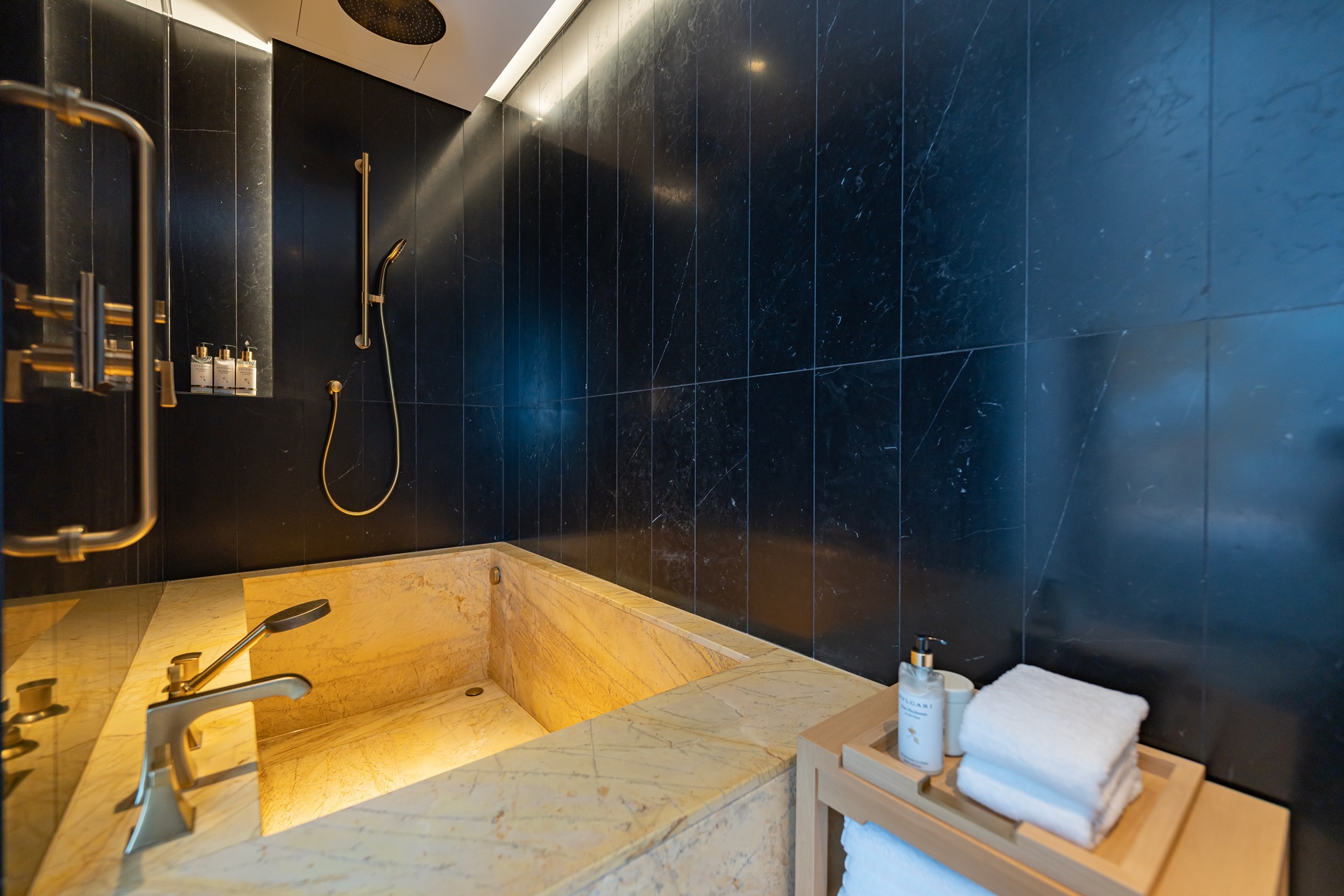 #JW메리어트 #JW메리어트제주 #JW메리어트제주리조트&스파 #범섬 #빌벤슬리 #서귀포호텔 #제주리조트 #제주메리어트 #제주여행 #제주호텔 #댄싱두루미 #더플라잉호그 #아일랜드키친