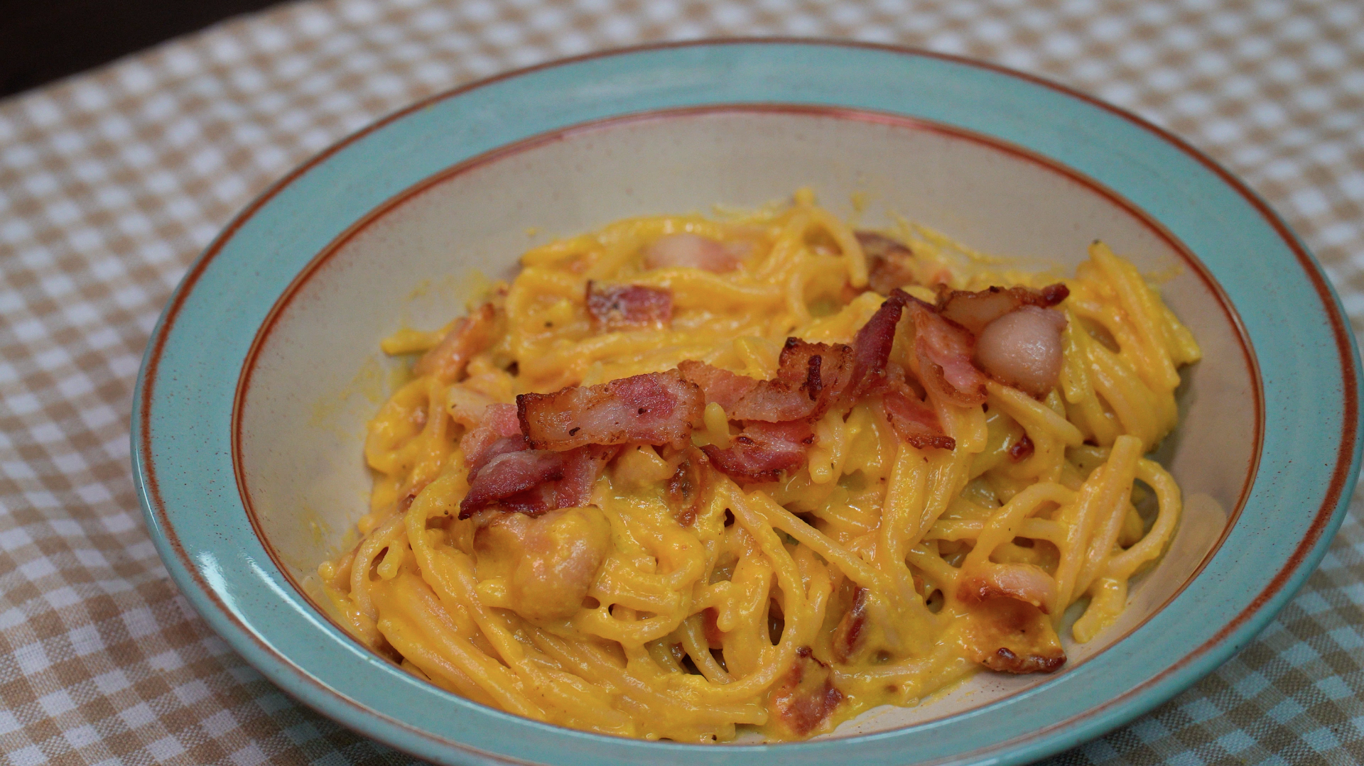 베이컨 까르보나라