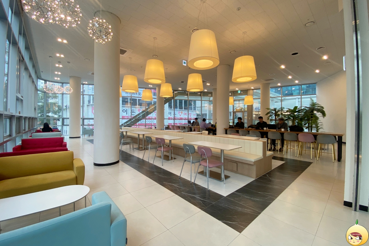 애월빵공장 2층 카페공간