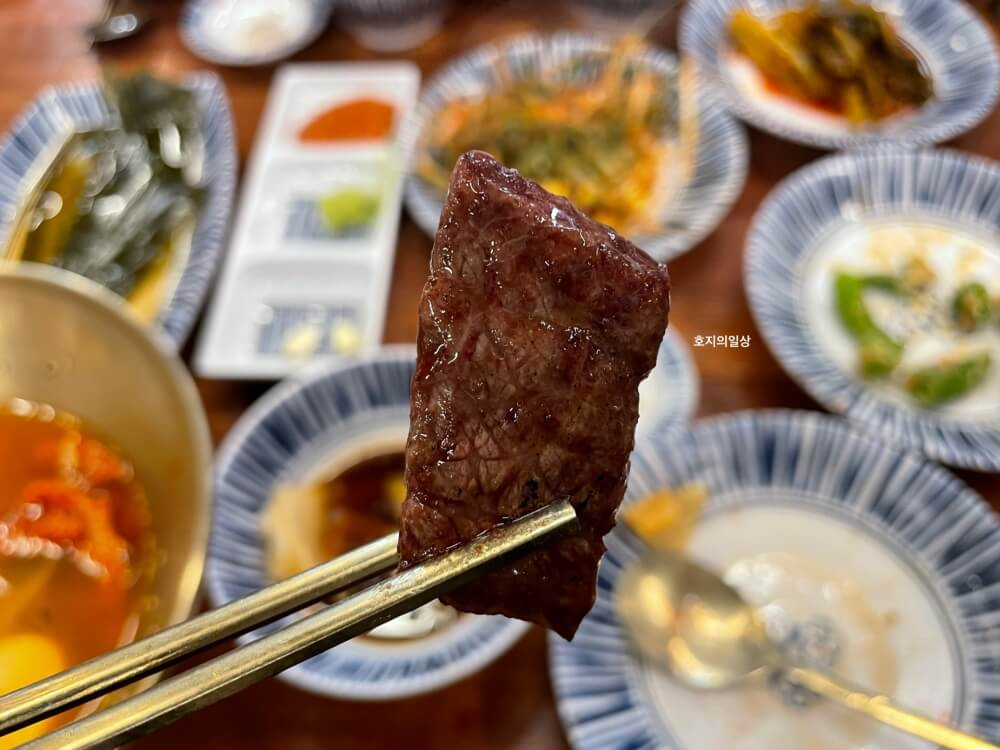 수원 숙성 고기 맛집 영포화로 영통점 - 살치살 한점