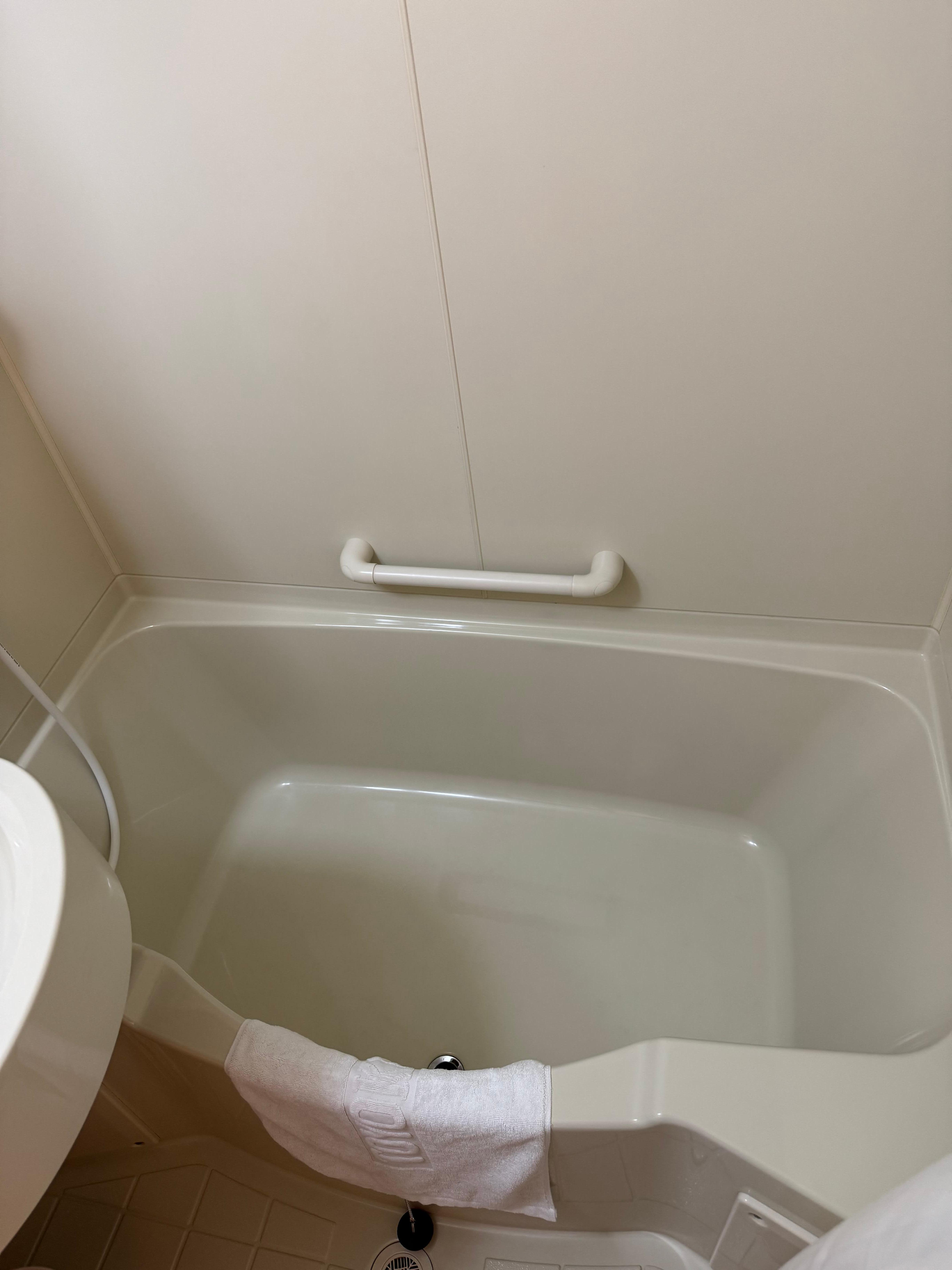 토요코인호텔-화장실에-욕조도-있어요