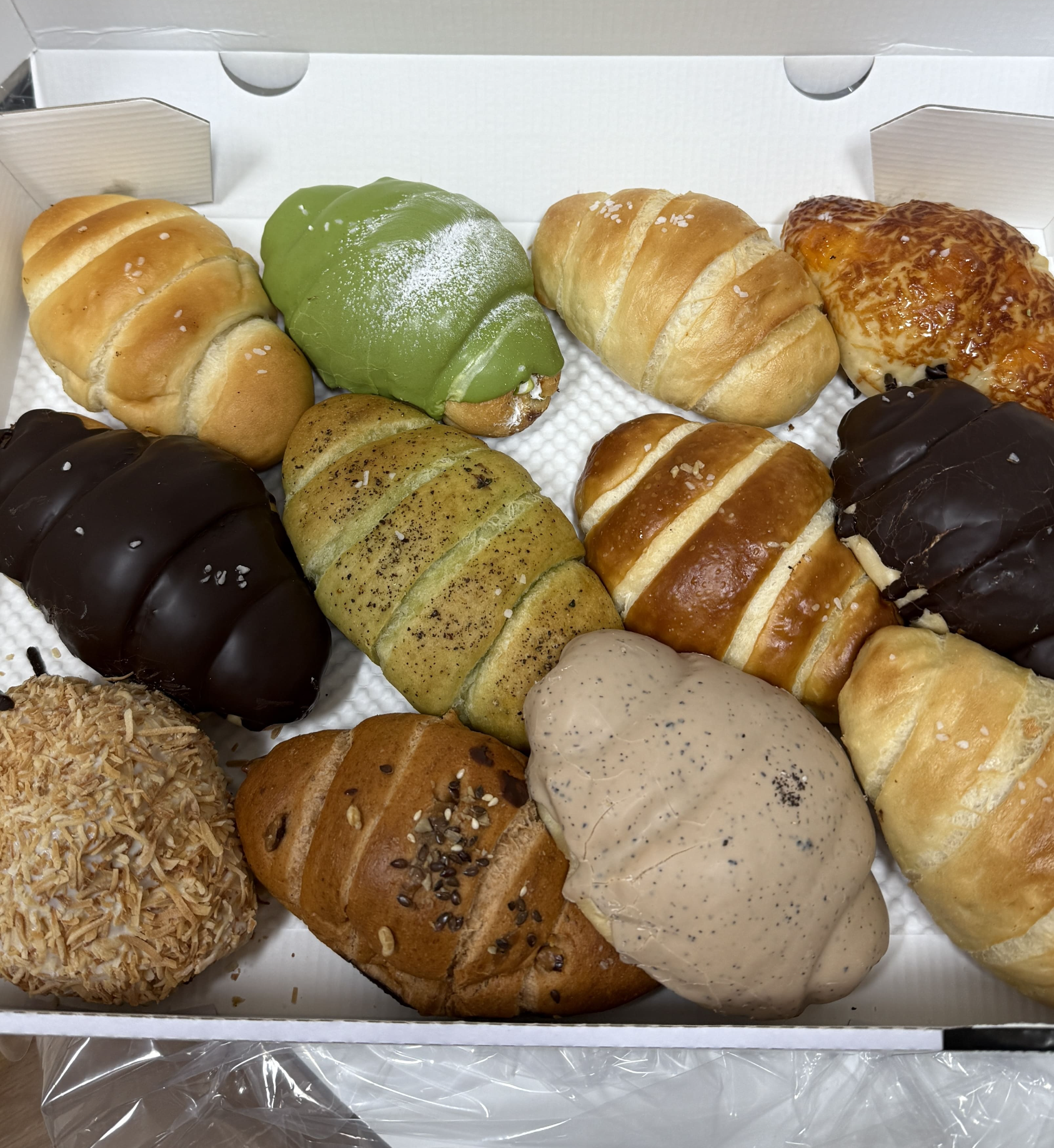 아티스트베이커리 안국 소금빵 12종 박스