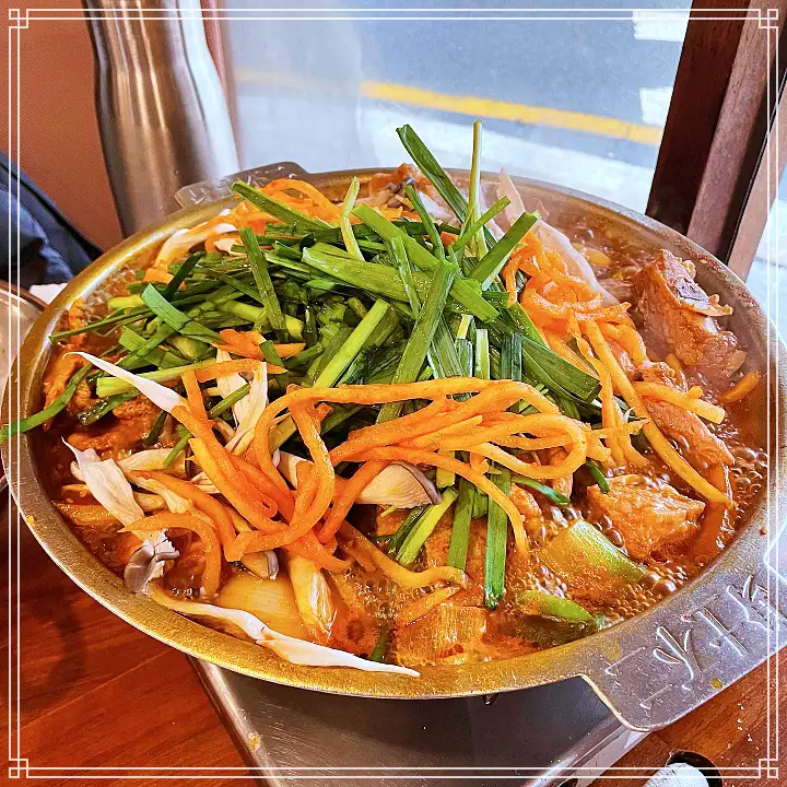 줄서는식당 46회 김정태 쫄갈비 시래기밥 매운불고기 돼지쫄갈비 콩나물 해장국 성신여대 입구 돈암동 맛집 권율 추천 소개