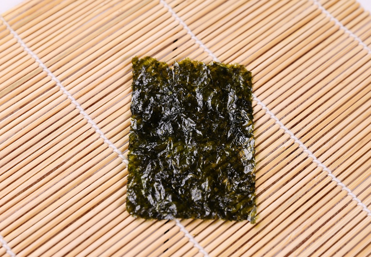 김