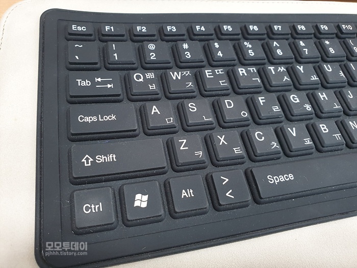 mbf 엠비에프 저 무 소음 실리콘 롤 키보드 내돈내산 후기 lg 그램 도서관 독서실 스터디 카페 키스킨 소리 관절 오타 오류 위치 조용 사용 추천 15인치 노트북 usb