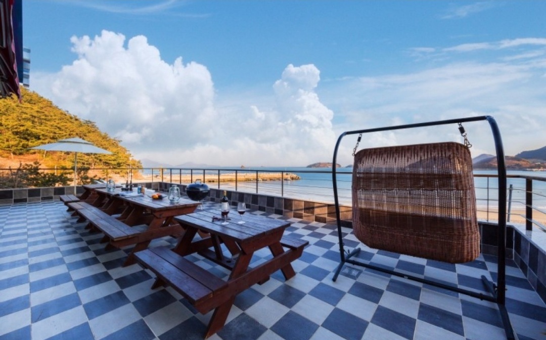 거제 더끌림 오션뷰 테라스