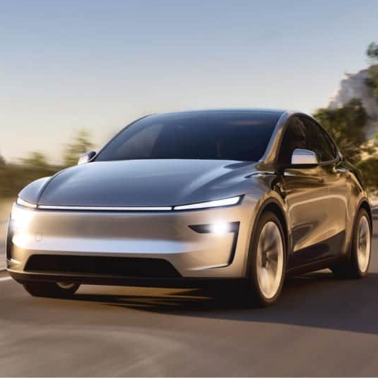 2025 테슬라 모델 Y 완전 분석: 가격, 성능, 변화 총정리!