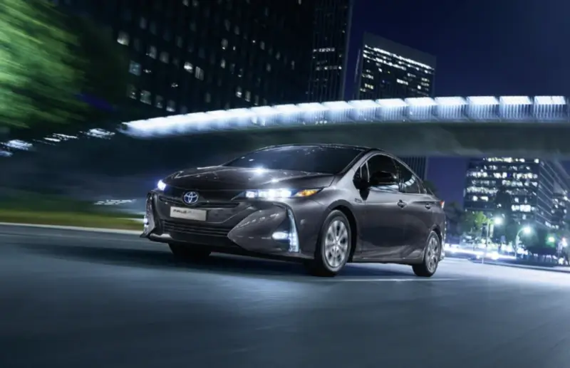 연비-좋은-차-순위-도요타-프리우스-프라임