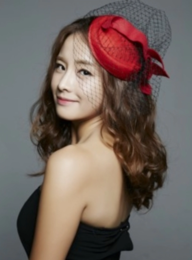 김효은 레이나 프로필 나이 고향 학력 경력 