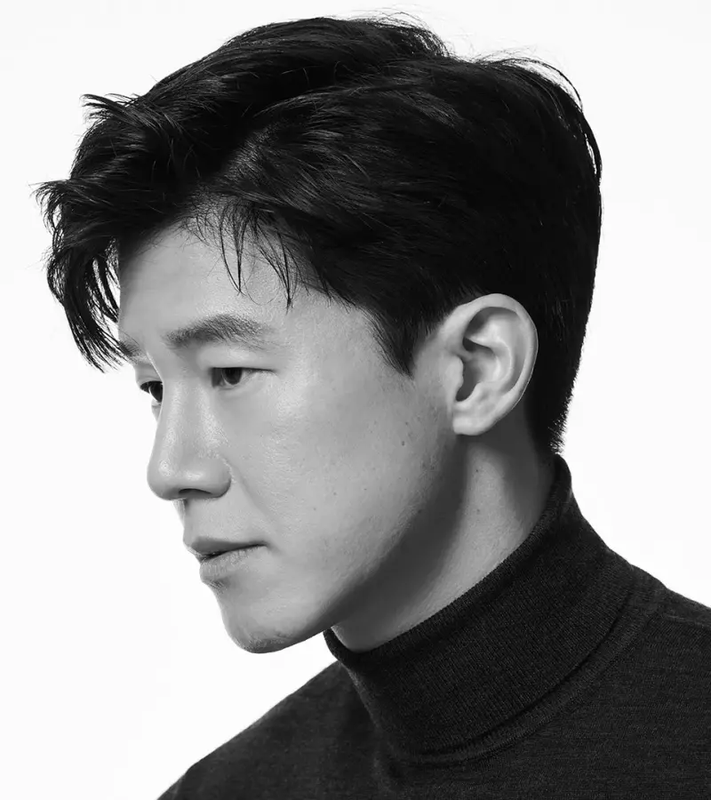 디즈니+ 넉오프에서 백종민 역을 맡은 김무열