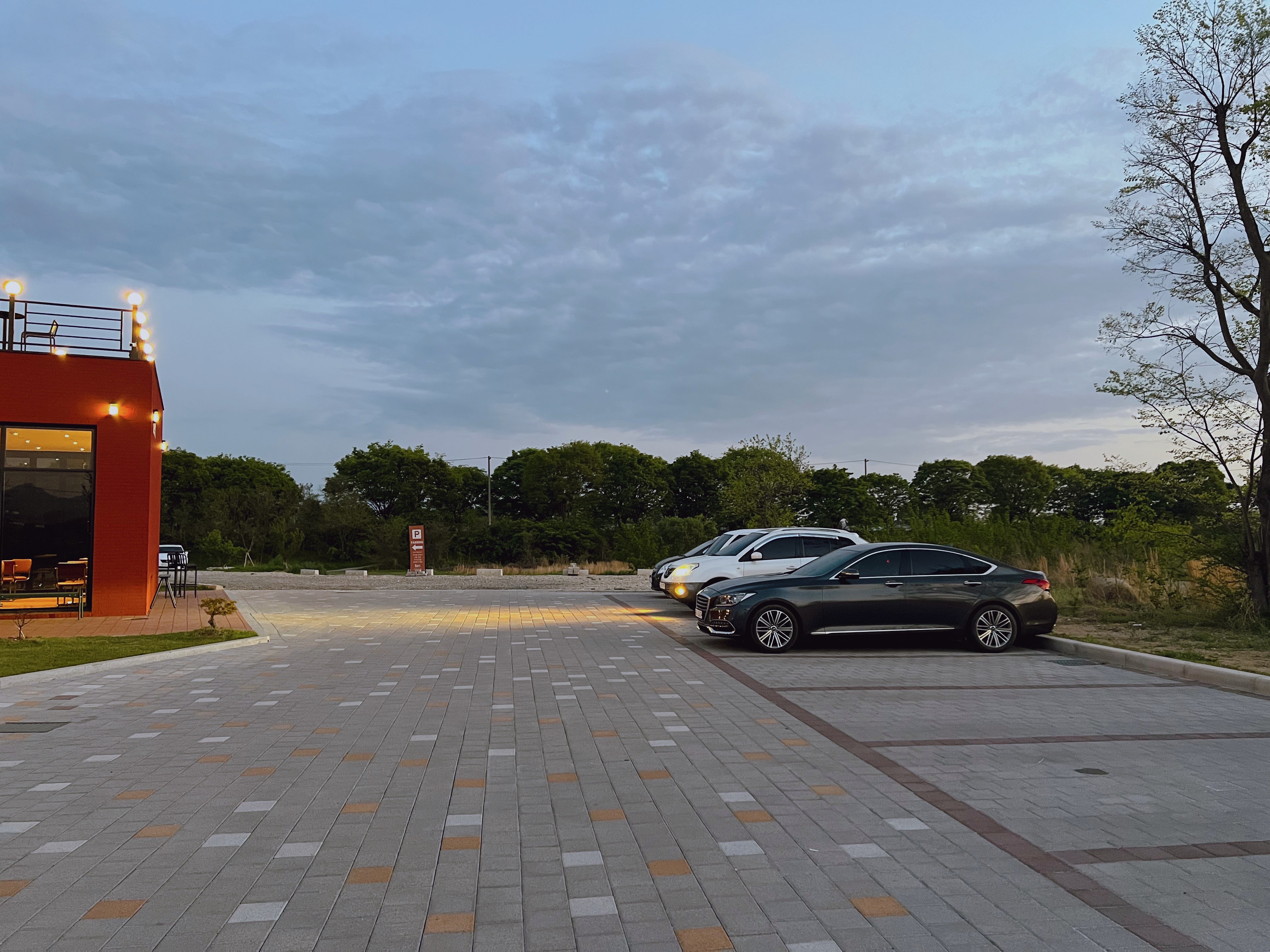 담양 카페 주차장 넓은곳 버트카페