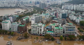 장마로 인해 발생할 수 있는 홍수 모습