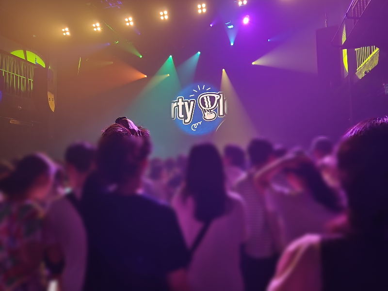 명화라이브홀 시야