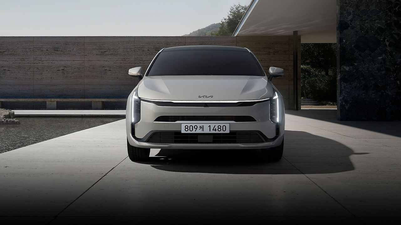 2025 K8 하이브리드 ❘ 가격, 제원, 연비, 편의사항 등