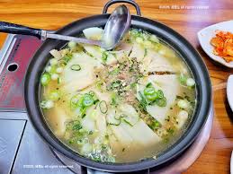 생생정보 인천 구월놀부만두 수제만두 맛집 지름 25cm 대왕만두국