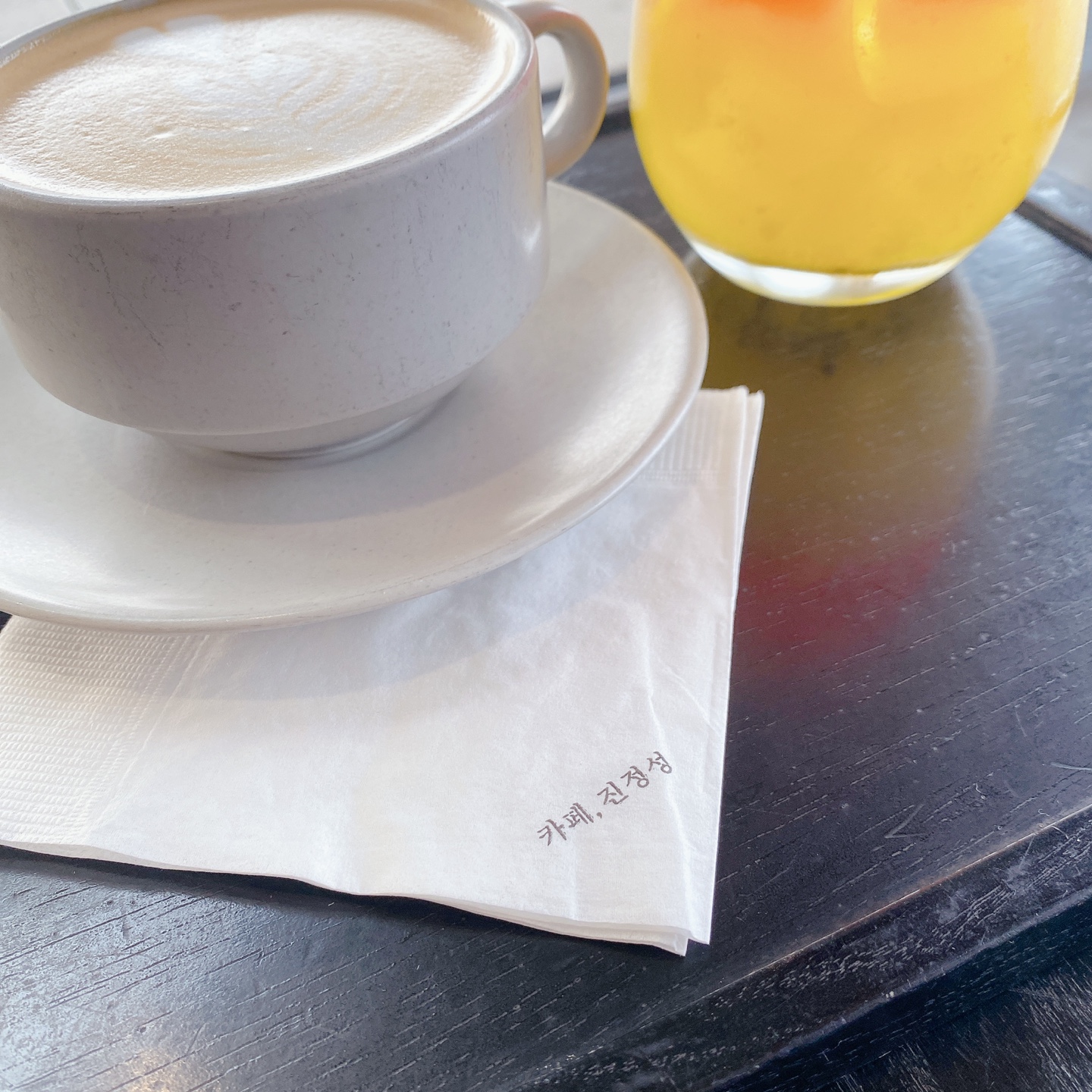 제주 이호테우 도두추억애거리 오션뷰 밀크티맛집 카페 진정성 종점