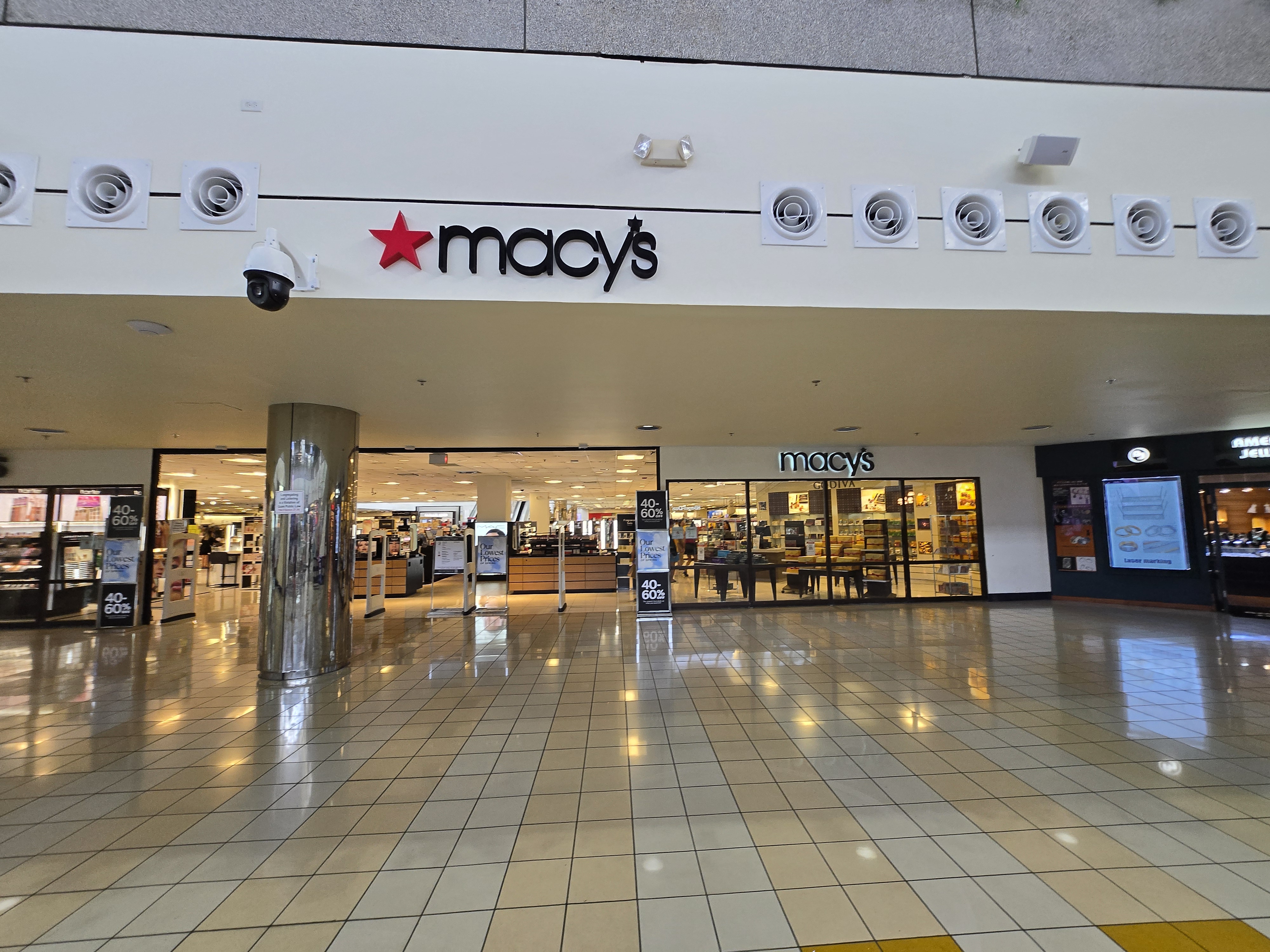 괌 마이크로네시아몰 메이시스