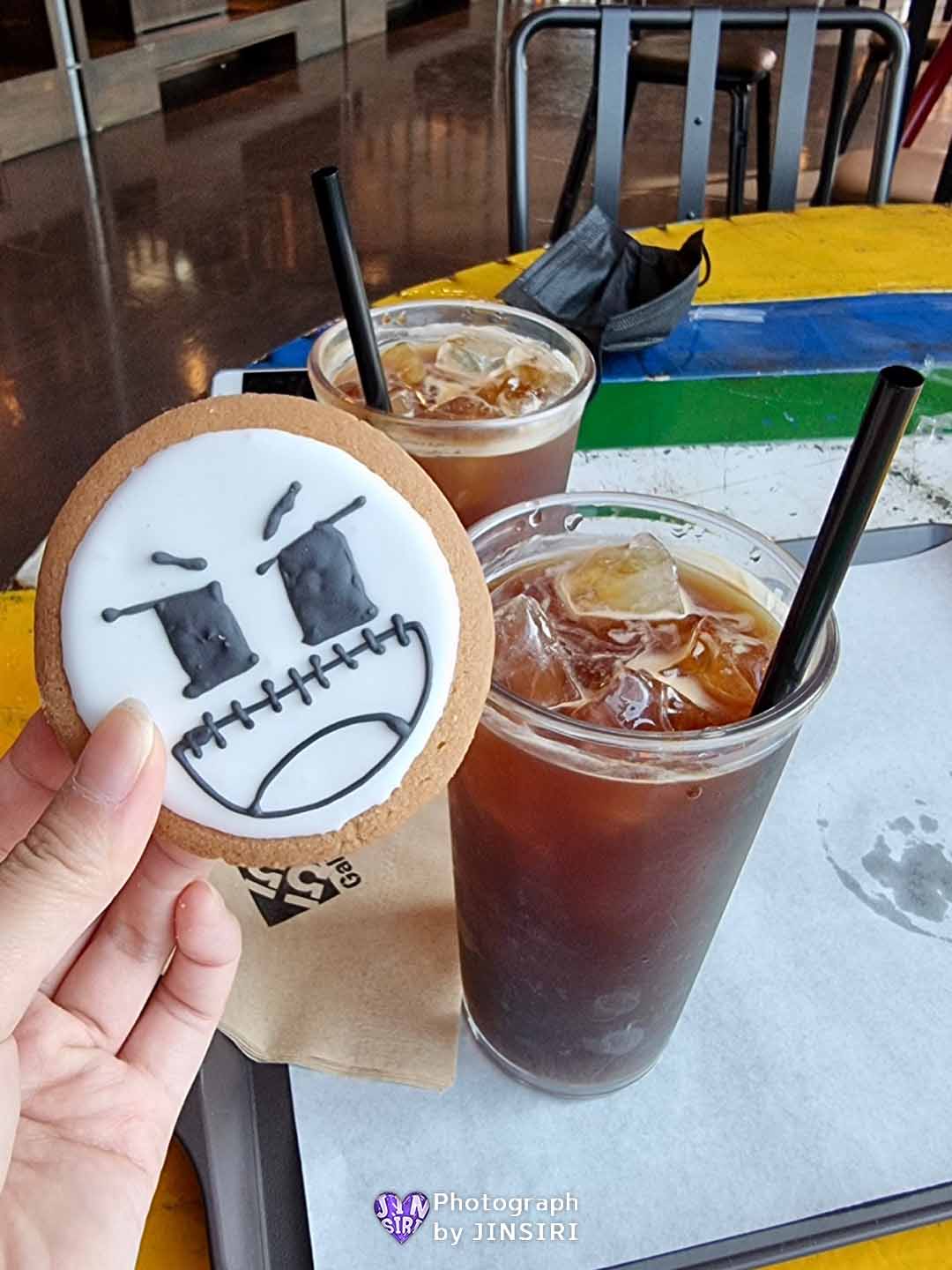 ๊นํฌ ์์ด ๋ณตํฉ๋ฌธํ๊ณต๊ฐ ๋ํ ๋ธ๋ฐ์น ๋ฒ ์ด์ปค๋ฆฌ ์นดํ 55๊ฐค๋ฐ