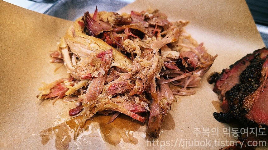 라이너스-바베큐-풀드-포크